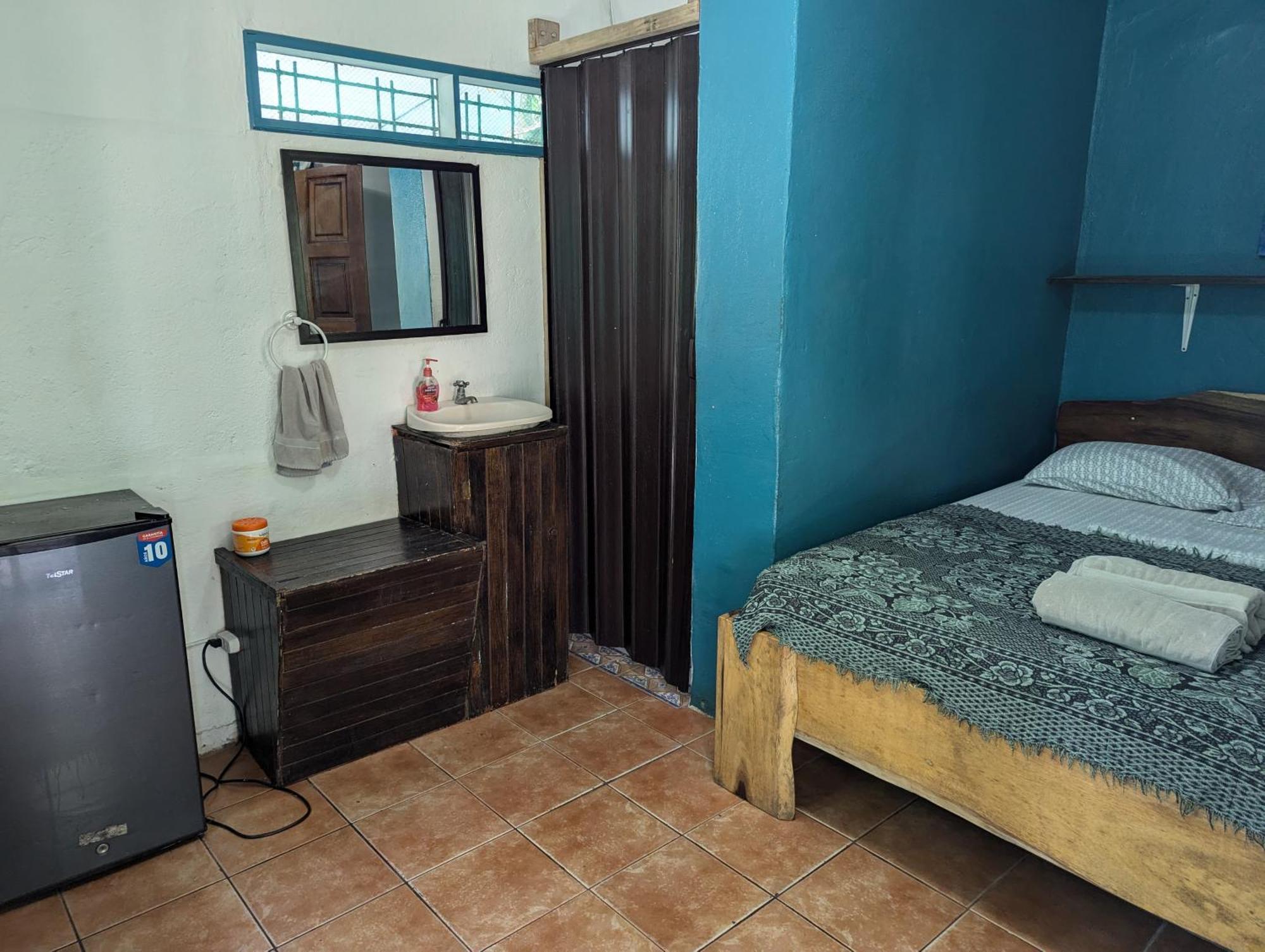 Tasty Dayz Hostel Puerto Viejo de Talamanca Экстерьер фото