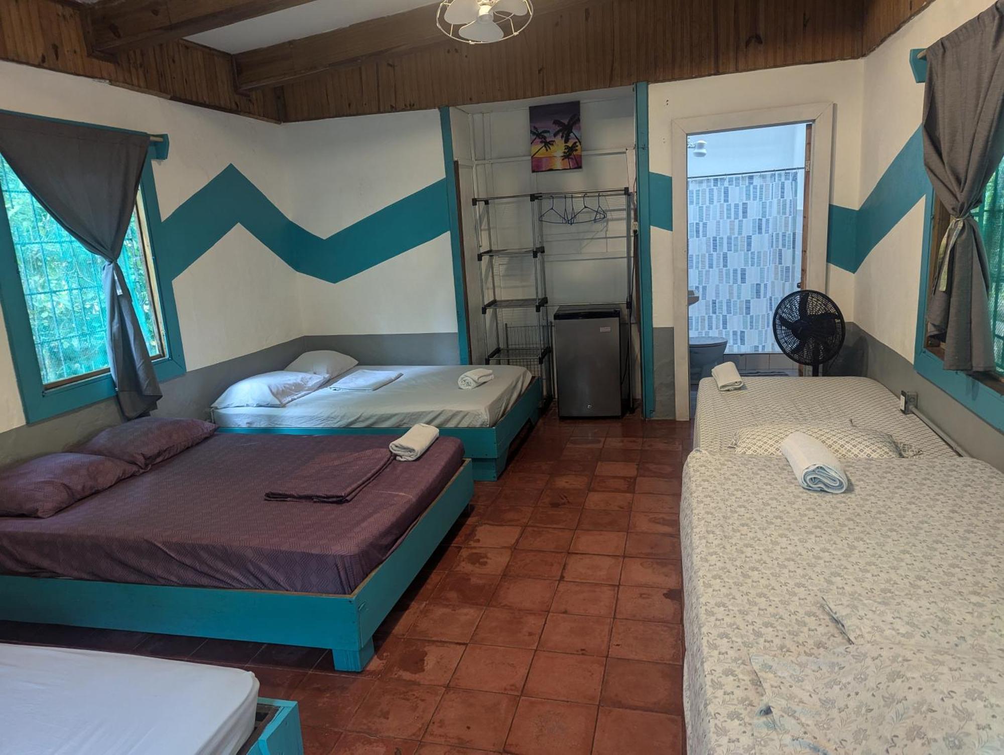 Tasty Dayz Hostel Puerto Viejo de Talamanca Экстерьер фото
